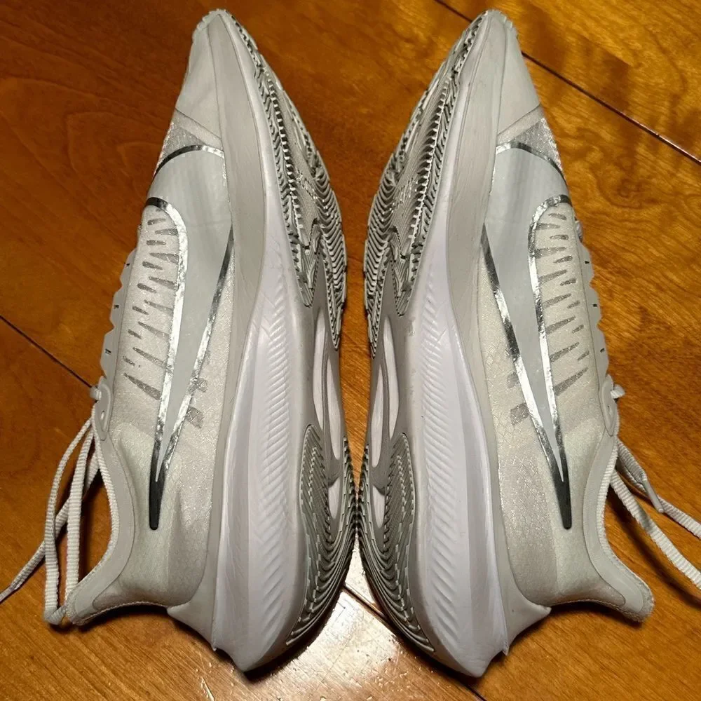Nike Zoom Gravity Platinum Tint Shoes sz 8.5